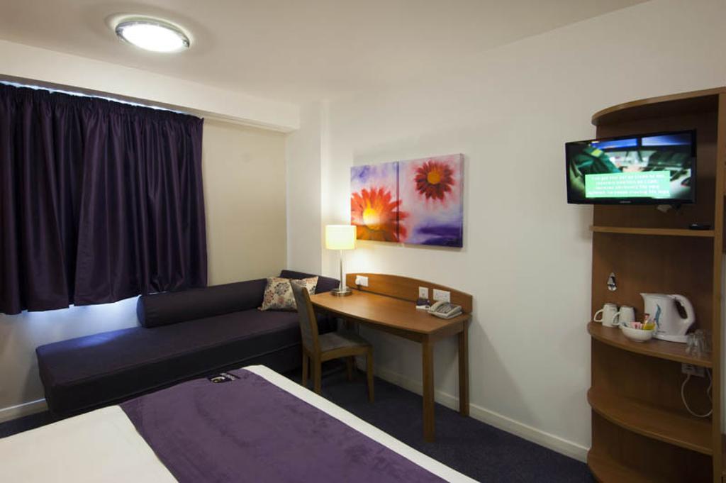 Premier Inn Newcastle Team Valley Gateshead Δωμάτιο φωτογραφία